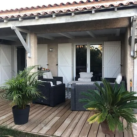 Hotell Maison Les Mas De La Sur